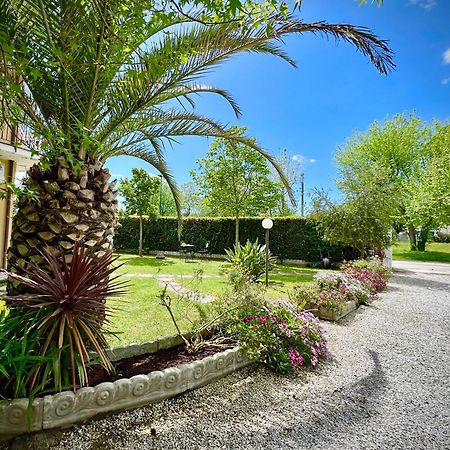 Bed&Breakfast Villa Lorena Форте-деи-Марми Экстерьер фото