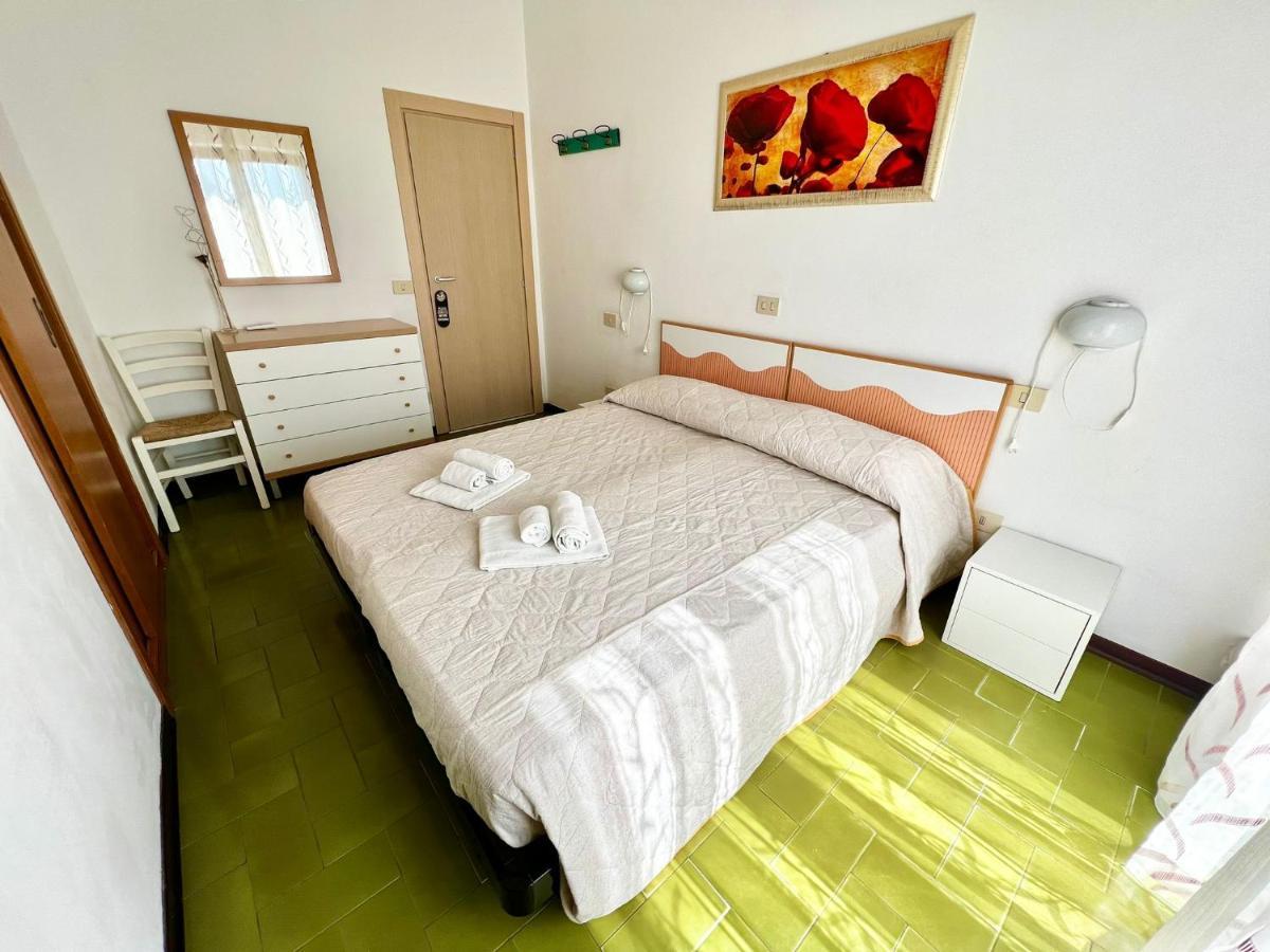 Bed&Breakfast Villa Lorena Форте-деи-Марми Экстерьер фото