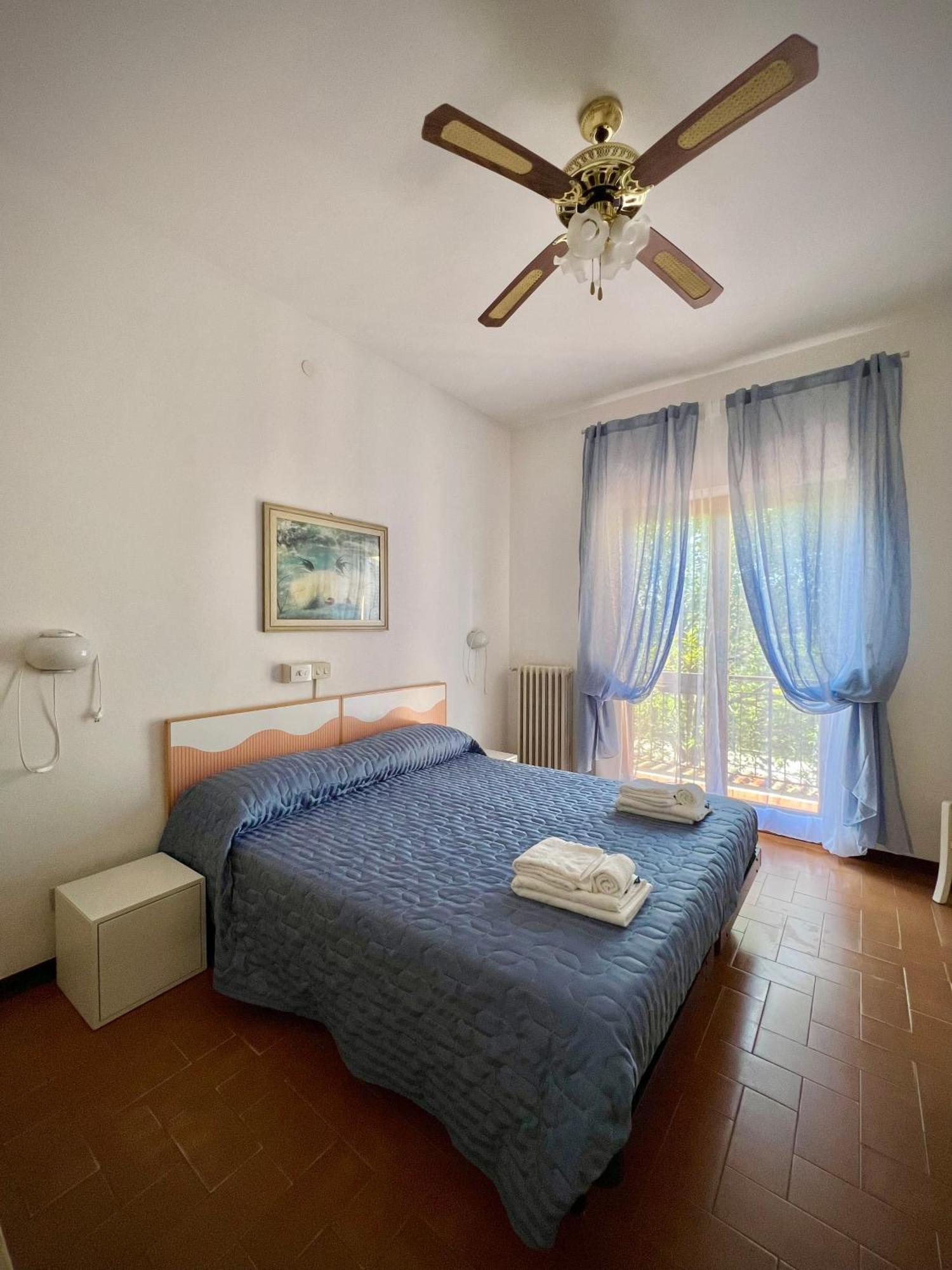 Bed&Breakfast Villa Lorena Форте-деи-Марми Экстерьер фото